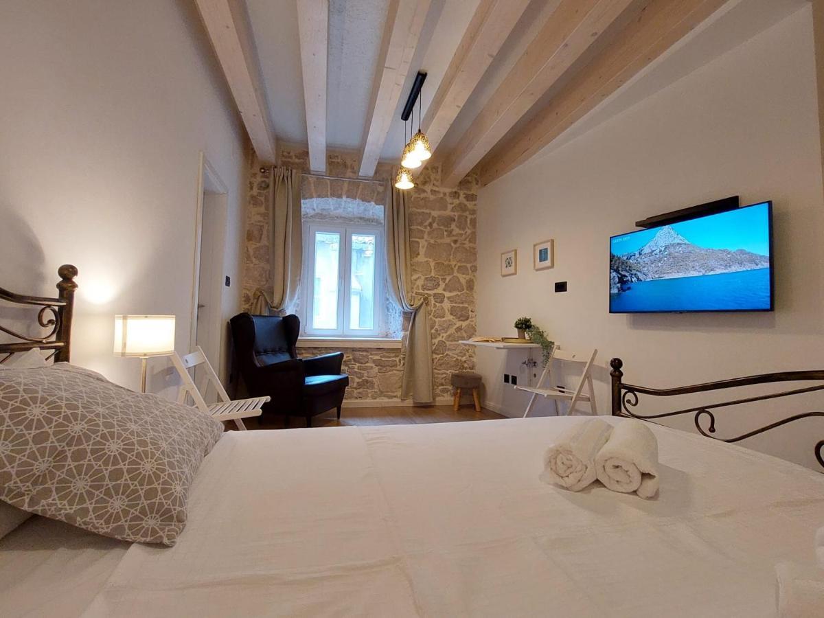 Central Palace Apartment Šibenik Exteriör bild