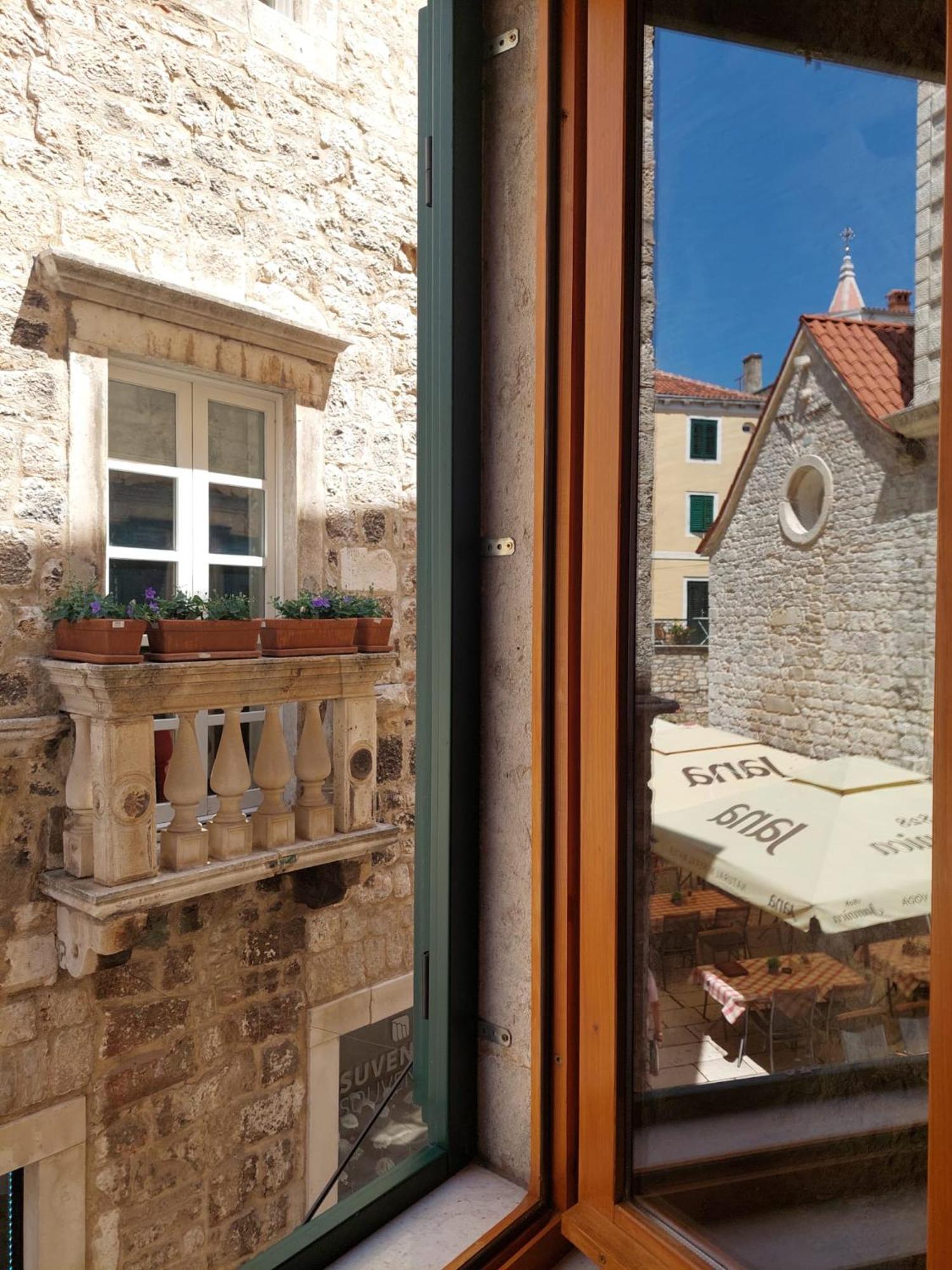Central Palace Apartment Šibenik Exteriör bild